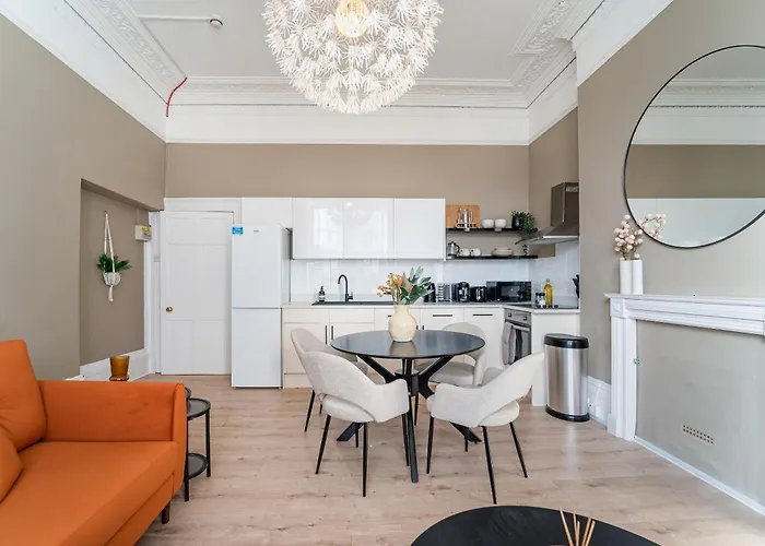 Exquisite 1-bed Flat In Clifton Bristol