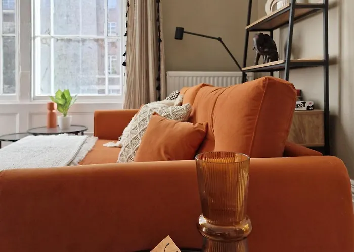Exquisite 1-bed Flat In Clifton Lägenhet